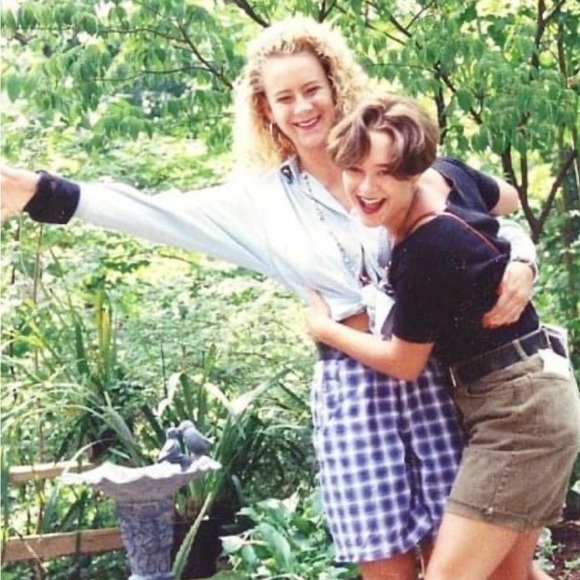 Meet your Posher, Sylvia - Picture 2 of 4